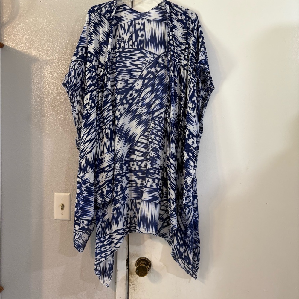 Michael Stars Blue Ikat Print Ruana Wrap Scarf One Size Cover Up Beach Resort - Picture 2 of 5